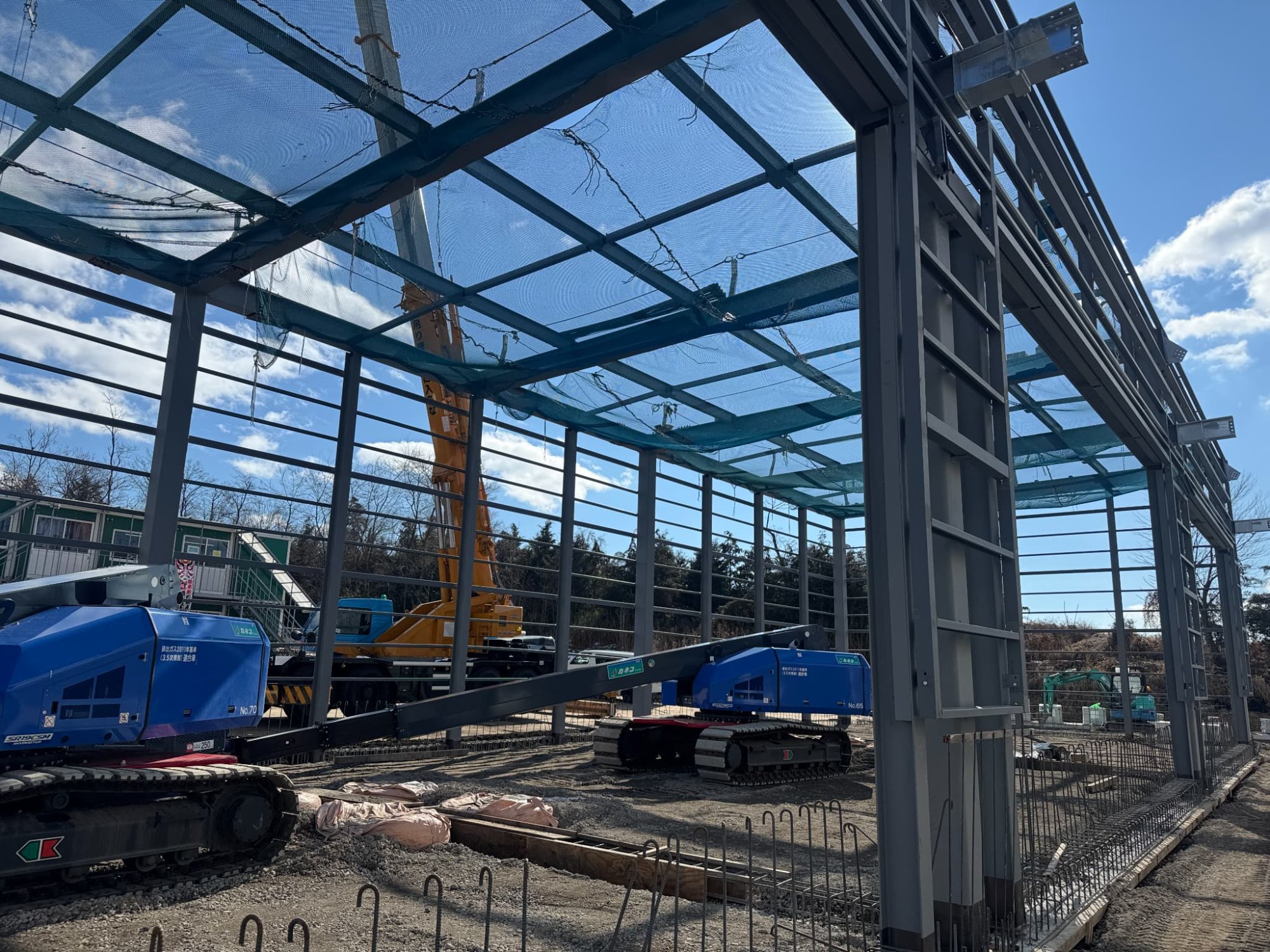 大スパン鉄骨フレーム 内部